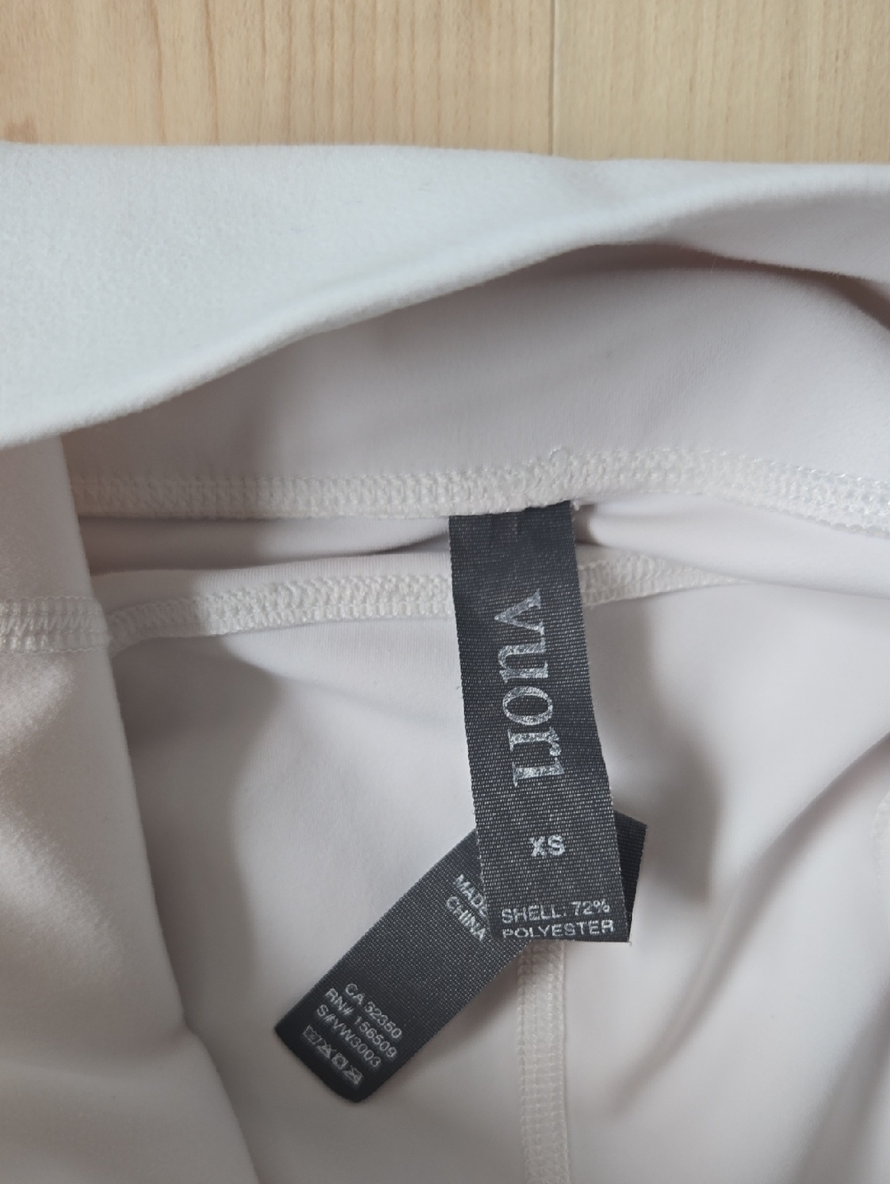 Vuori Bike Shorts, White, Size XS - Picture 3 of 4